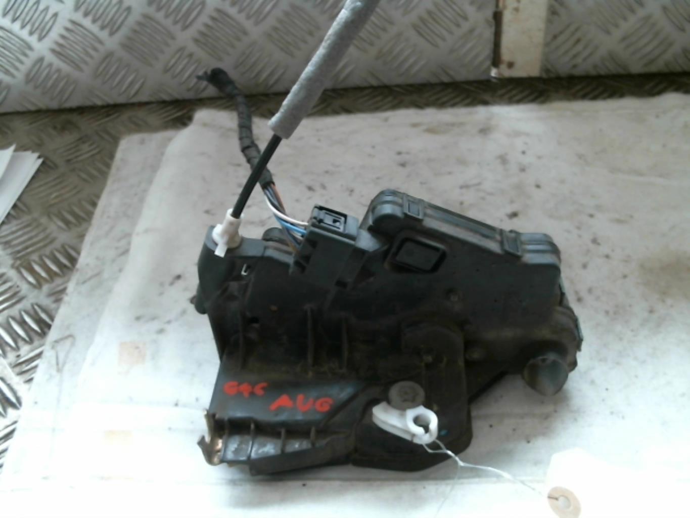 Chiusura centralizzata anteriore sinistra BMW SERIE 3 E46 TOURING PHASE 1 BREAK Diésel - 1