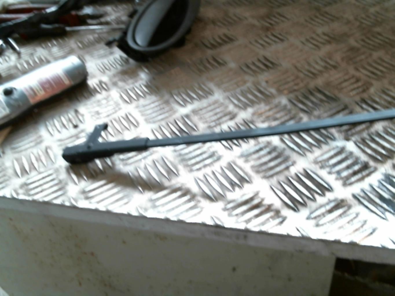 Braccio tergicristallo anteriore destro FORD C-MAX 1 PHASE 1 Diésel - 1