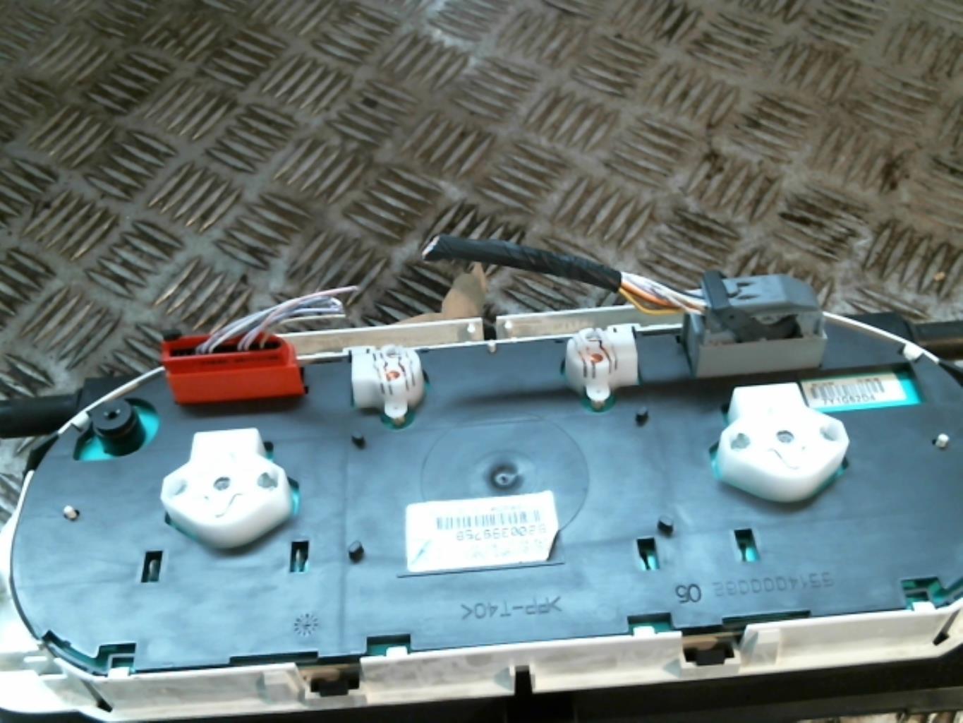 Compteur RENAULT LAGUNA 2 PHASE 1 Diesel - 1
