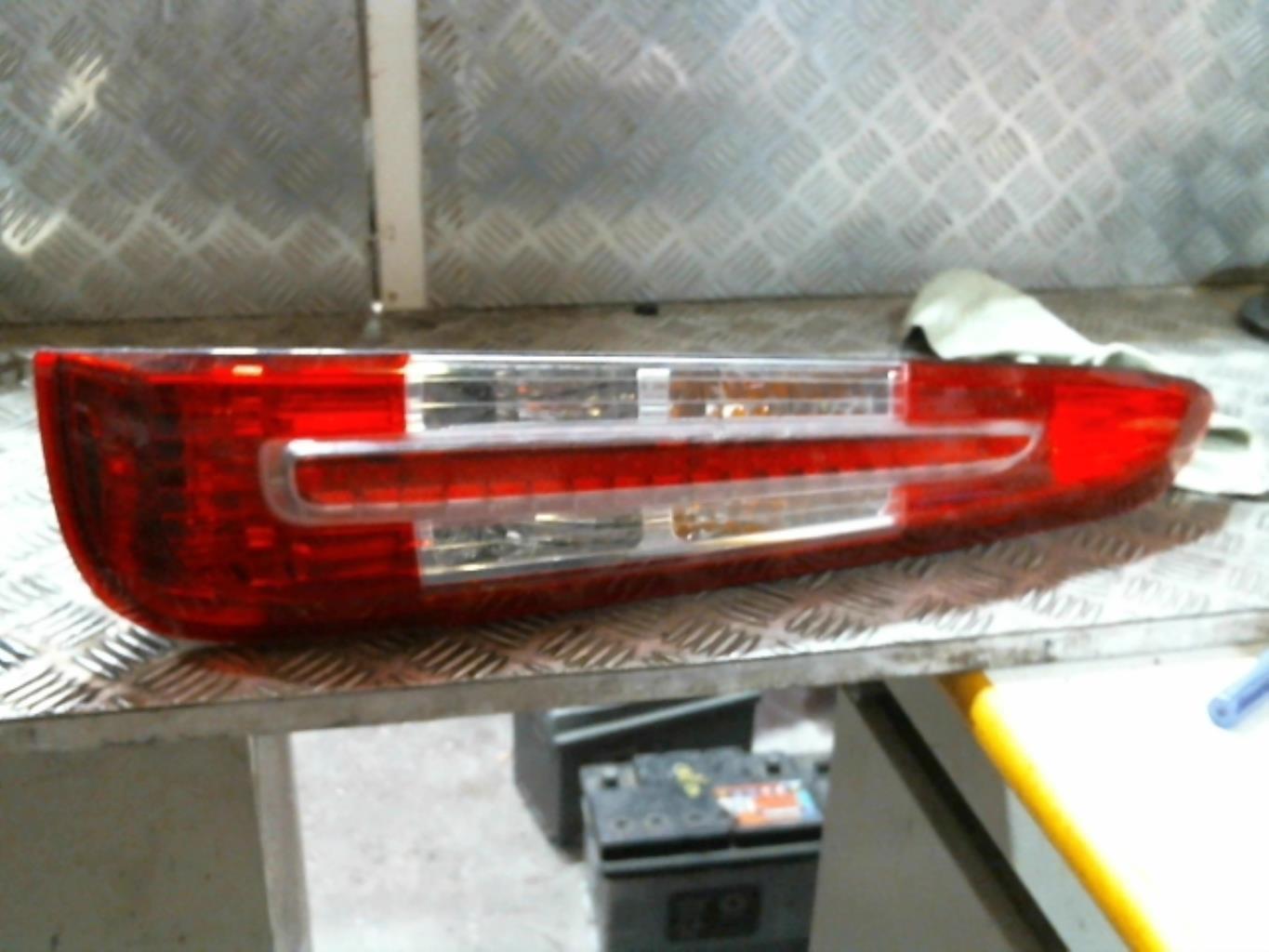 Fanale posteriore principale destro (luci) FORD C-MAX 1 PHASE 2 Diésel - 1