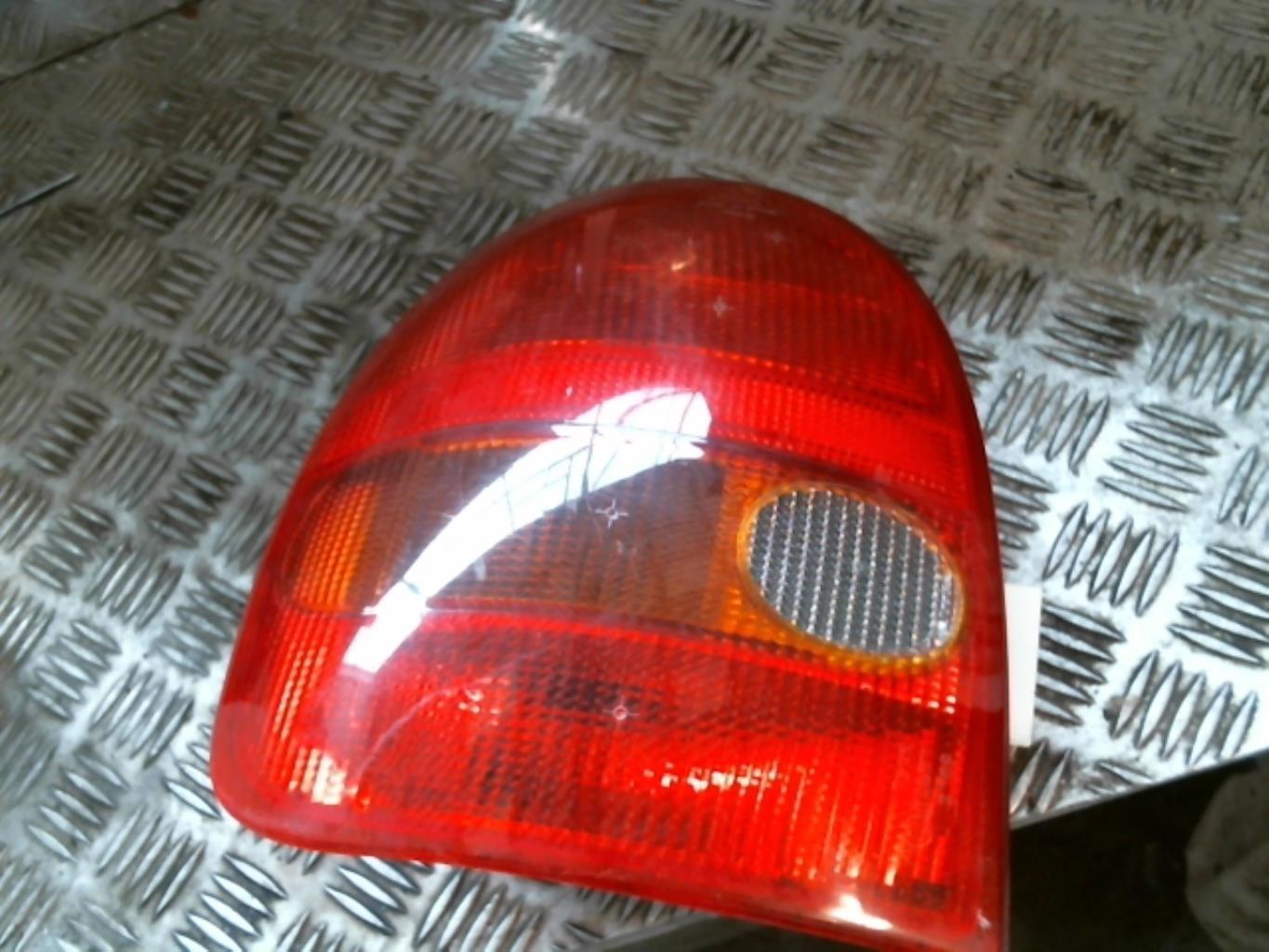 Fanale posteriore principale sinistro (luci) OPEL CORSA B PHASE 2 Gasolina - 1