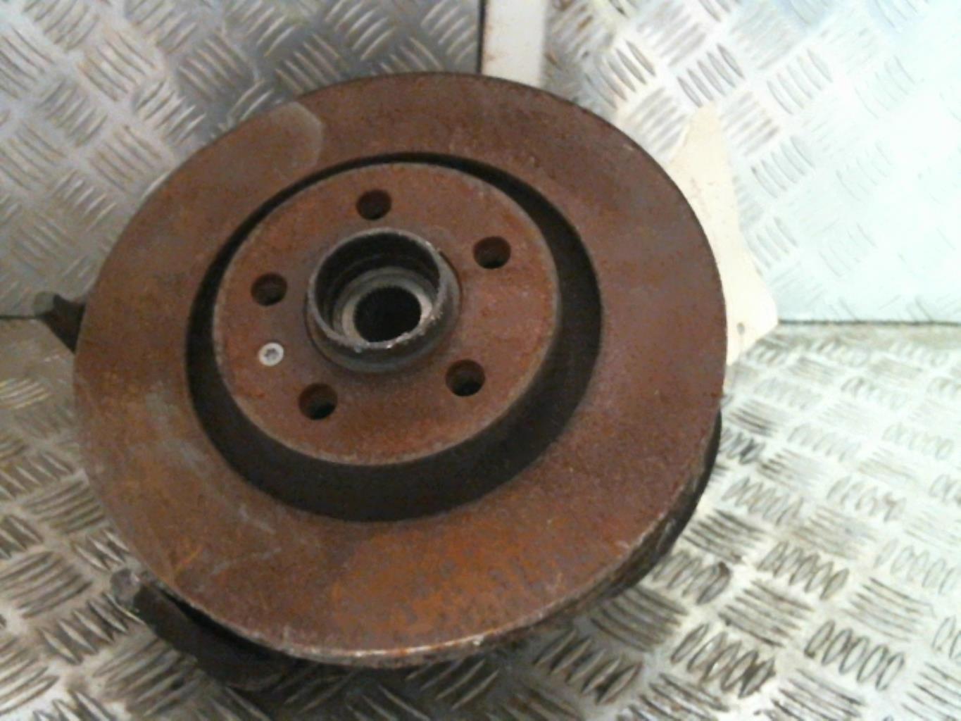 Fusee avant gauche VOLKSWAGEN NEW BEETLE 1 PHASE 1 Essence - 1