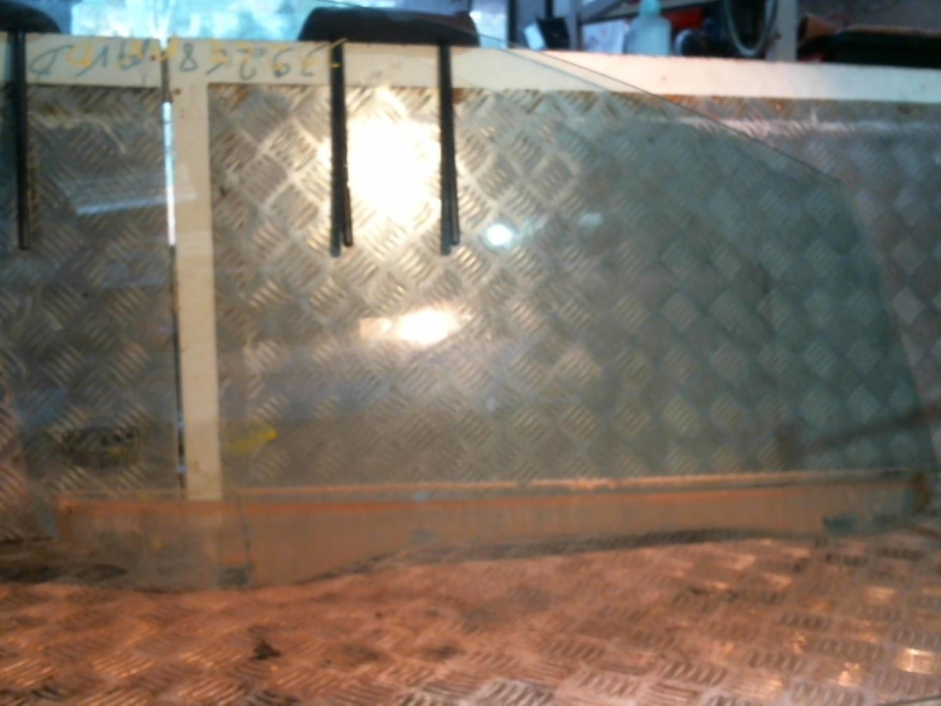 Vitre avant droit FORD C-MAX 1 PHASE 1 Diesel - 1