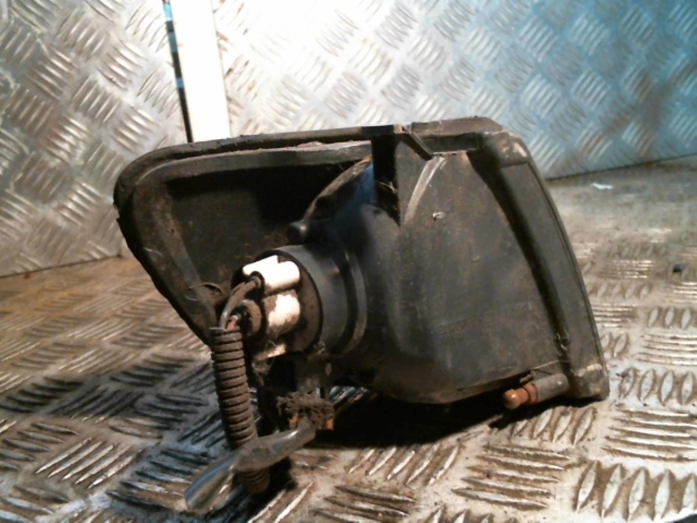 Gruppo ottico anteriore secondario sinistro (luci)(freccia) NISSAN SUNNY 3  - 1