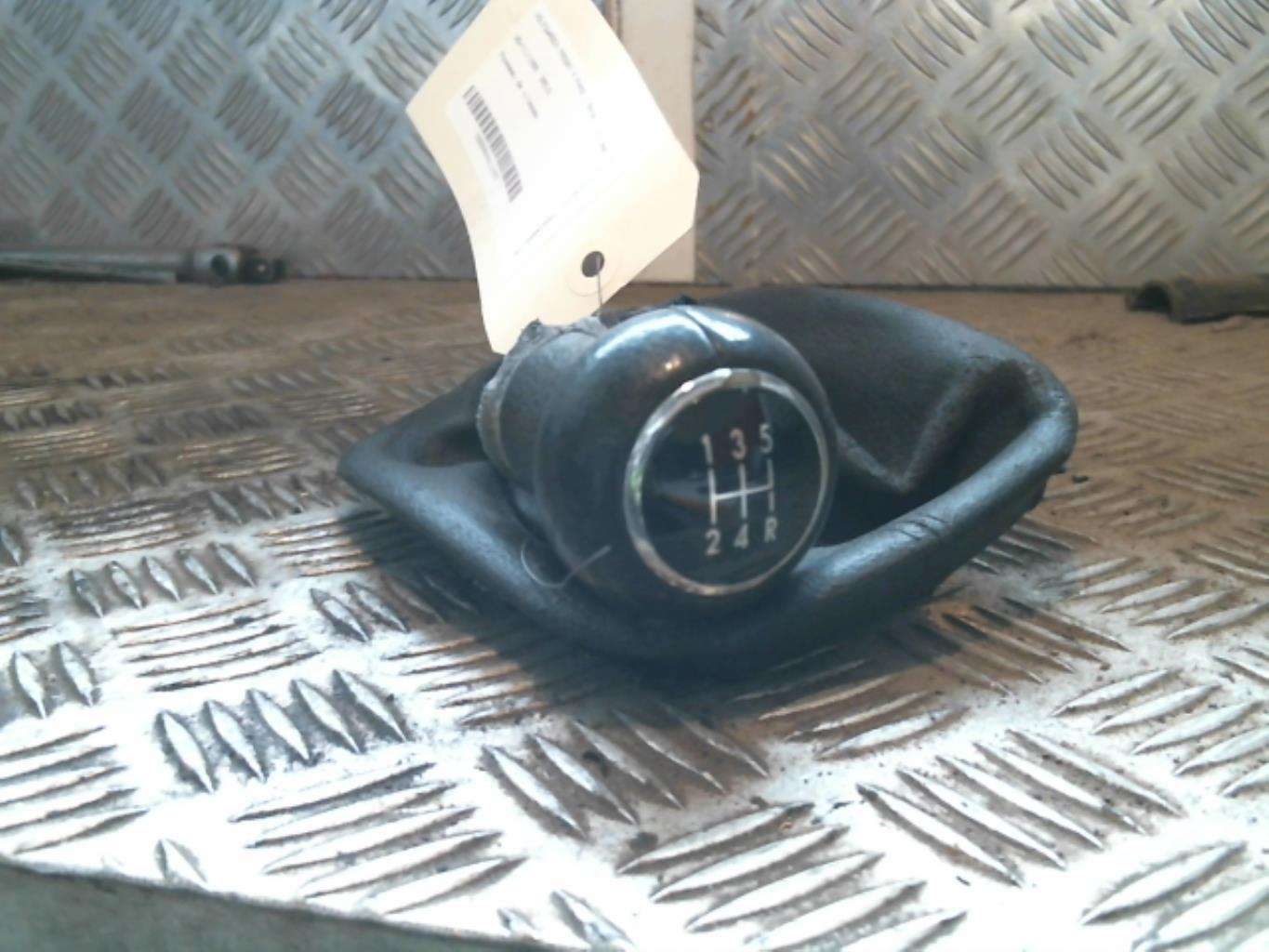 Pomello del cambio VOLKSWAGEN PASSAT 4 PHASE 1 BREAK Diésel - 1