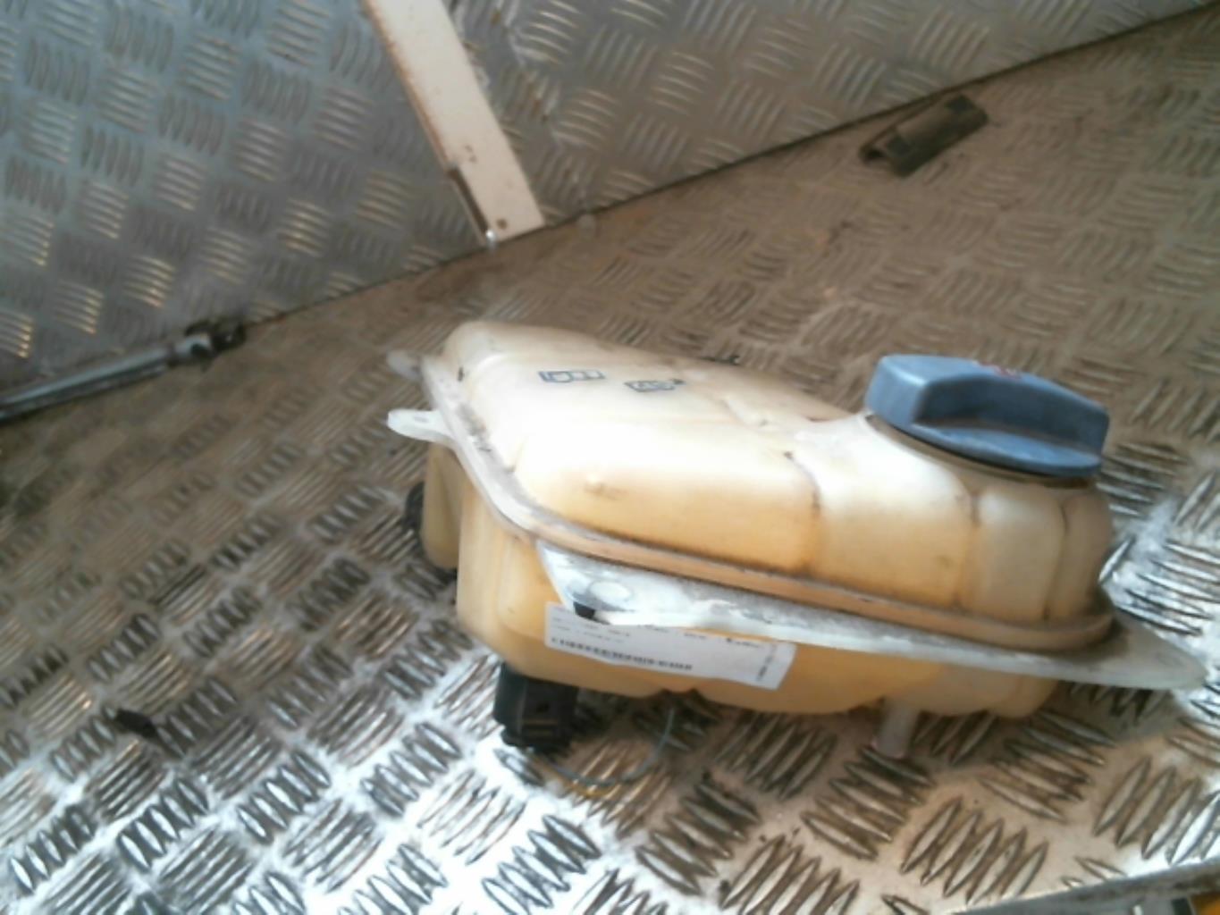 Vaso di espansione VOLKSWAGEN PASSAT 4 PHASE 1 BREAK Diésel - 1