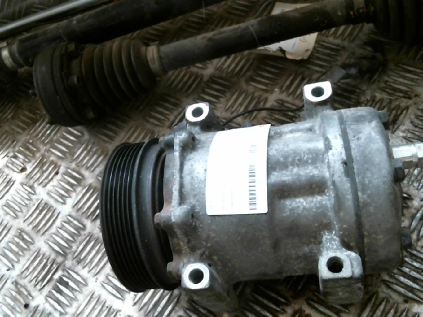 Compresseur clim VOLVO V 40 1 PHASE 2 BREAK Diesel - 1