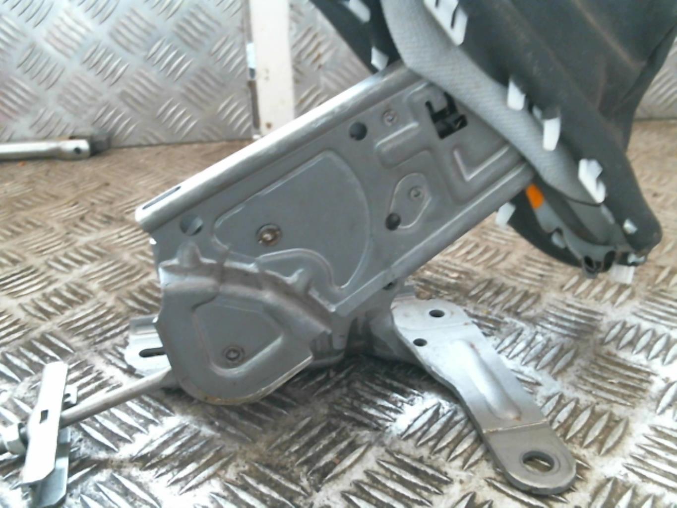 Levier frein à main RENAULT MEGANE 3 PHASE 1 Diesel - 1
