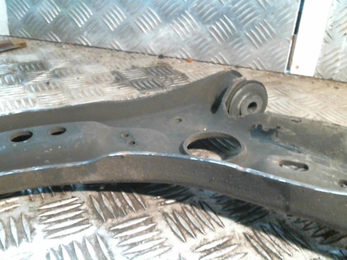 Triangle avant droit AUDI A3 2 SPORTBACK PHASE 1 Diesel - 1