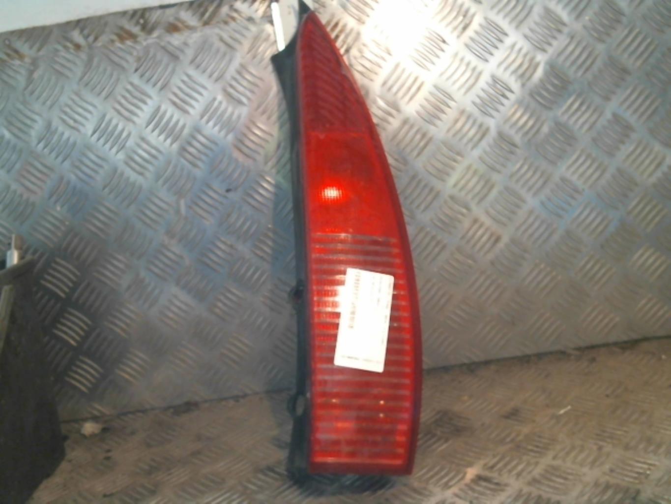 Fanale posteriore principale sinistro (luci) CITROEN C5 1 PHASE 1 BREAK Diésel - 1