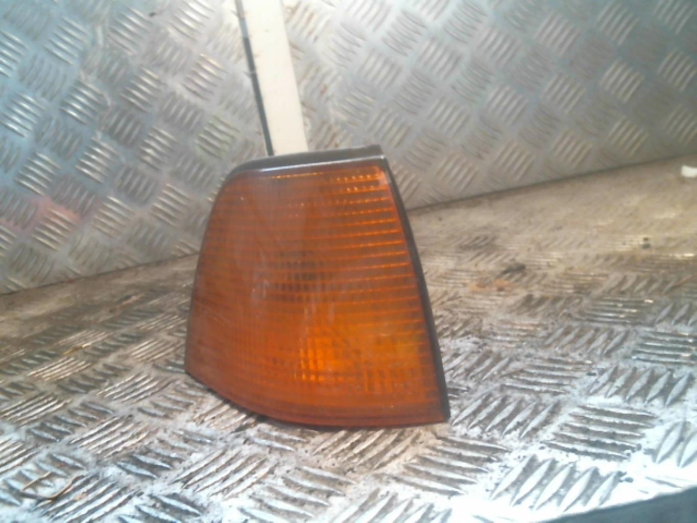Gruppo ottico anteriore secondario destro (luci)(freccia) BMW SERIE 3 E36 Gasolina - 1