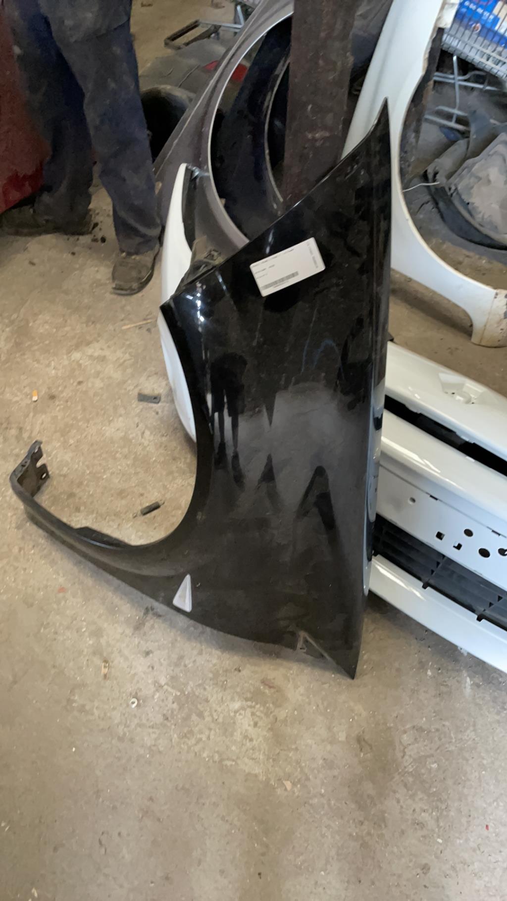 Aile avant gauche RENAULT MEGANE 2 PHASE 2 Diesel - 1