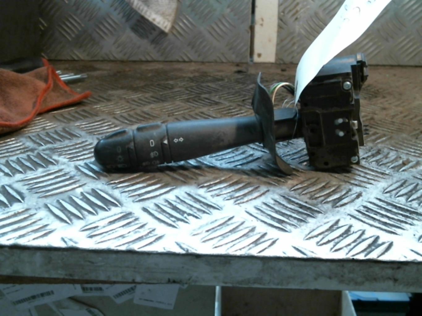 Commodo phare RENAULT CLIO 2 PHASE 2 Diesel - 1