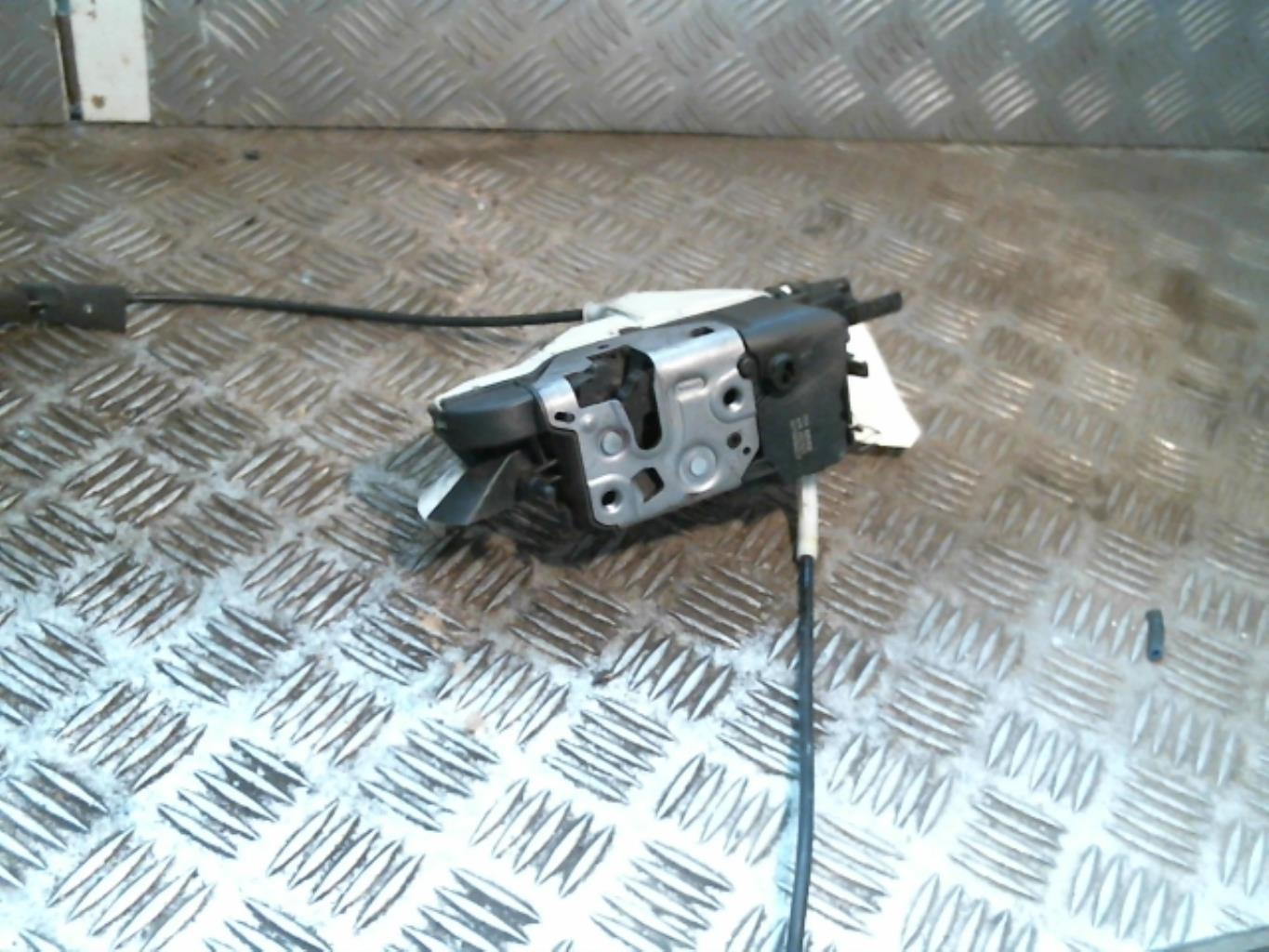 Chiusura centralizzata anteriore sinistra PEUGEOT 3008 1 PHASE 1 Diésel - 1
