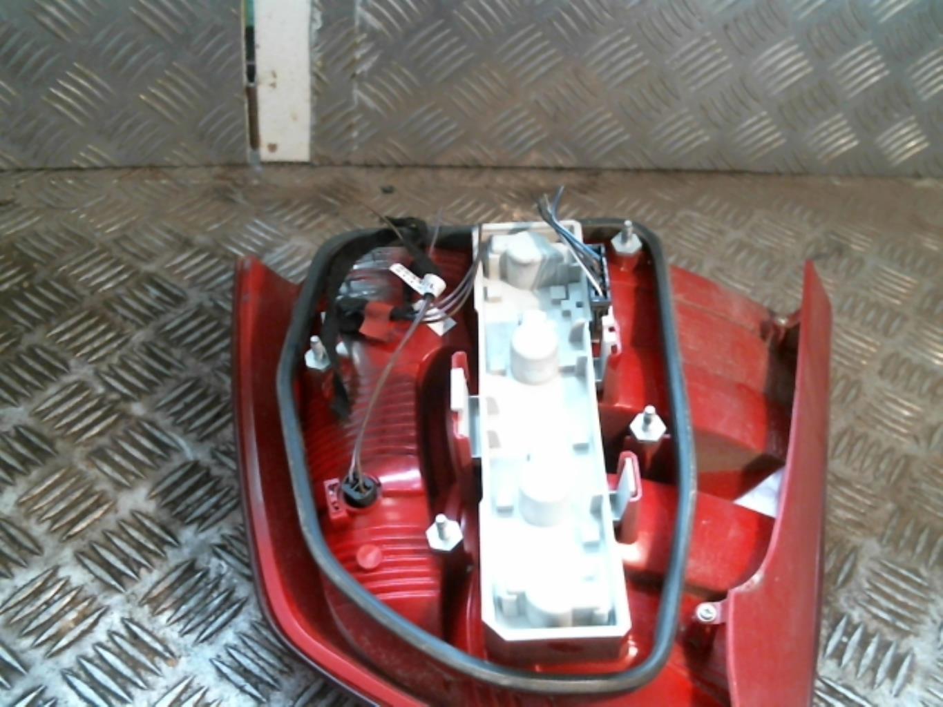 Fanale posteriore principale sinistro (luci) SKODA OCTAVIA 2 PHASE 1 Diésel - 1
