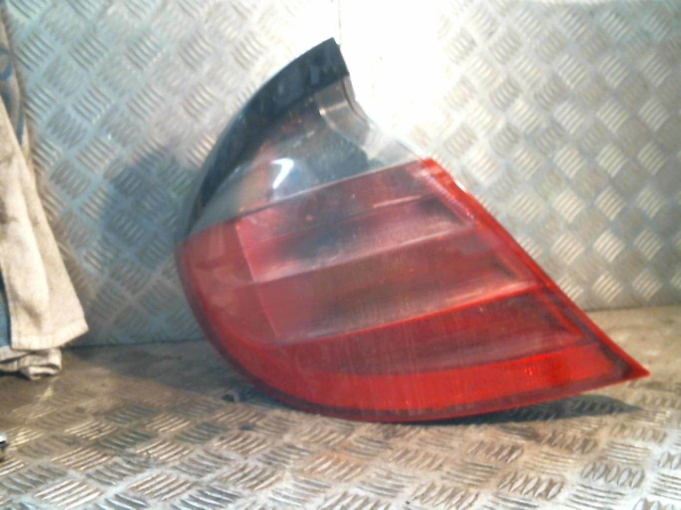 Fanale posteriore principale sinistro (luci) MERCEDES CLASSE C 203 COUPE SPORT PHASE 1 Gasolina - 1