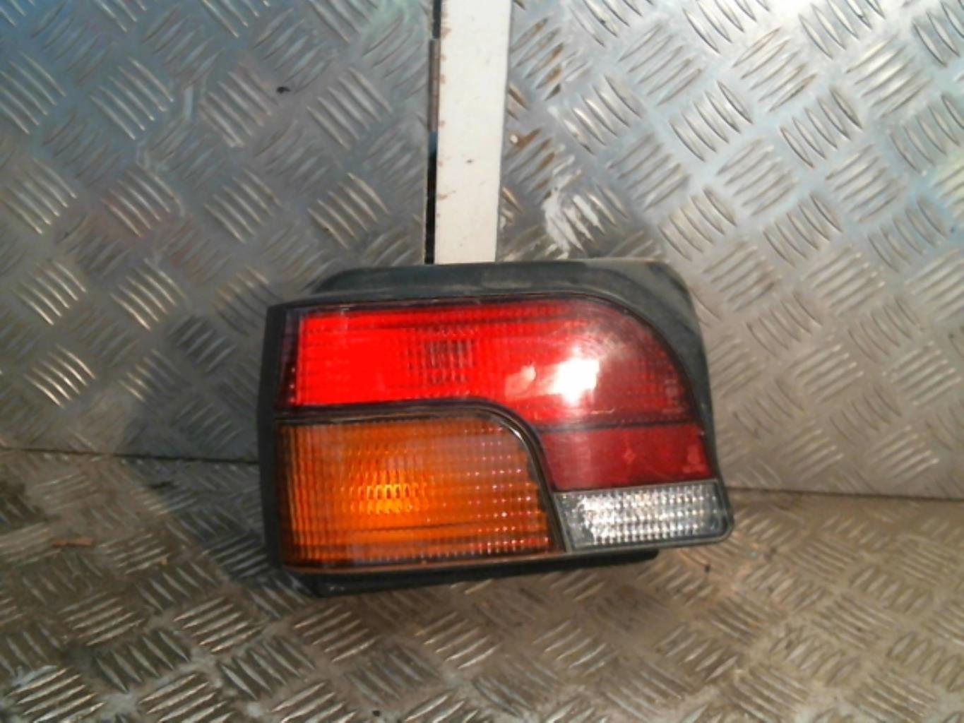 Fanale posteriore principale sinistro (luci) ROVER 100 PHASE 1 Gasolina - 1