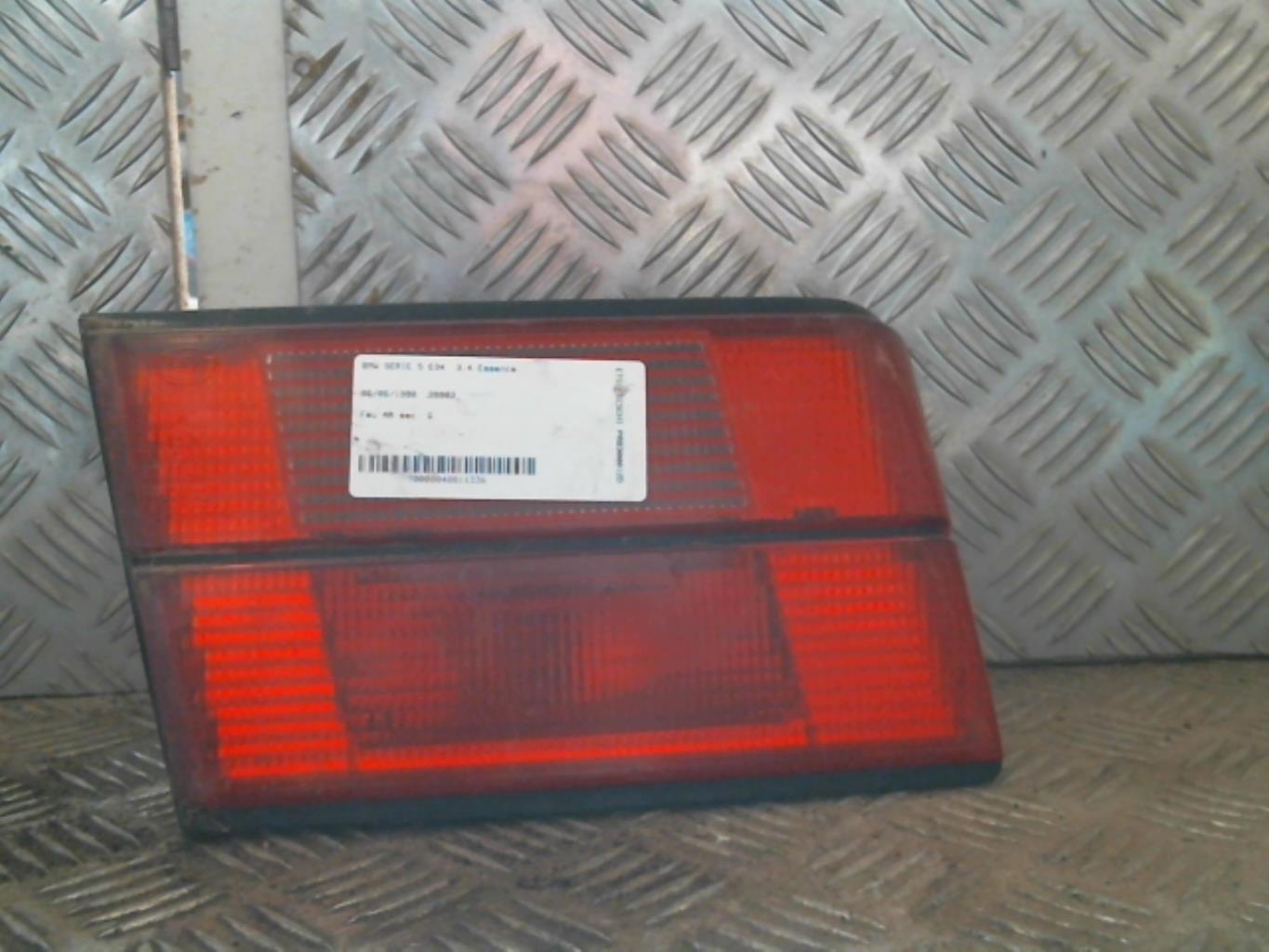 Feu arriere secondaire gauche (feux) BMW SERIE 5 E34 Essence - 1