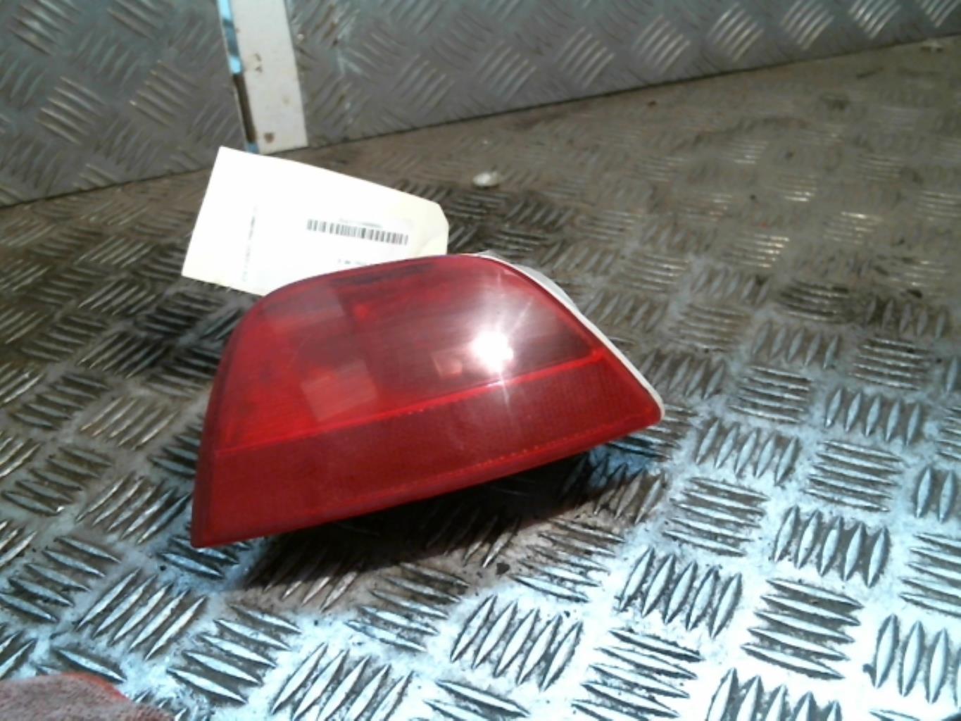 Luce paraurti posteriore sinistra FORD FOCUS 1 Diésel - 1