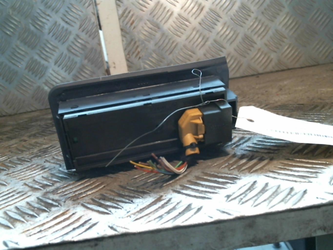 Interruptor de elevalunas AUDI A6 2 PHASE 1 Diésel - 1