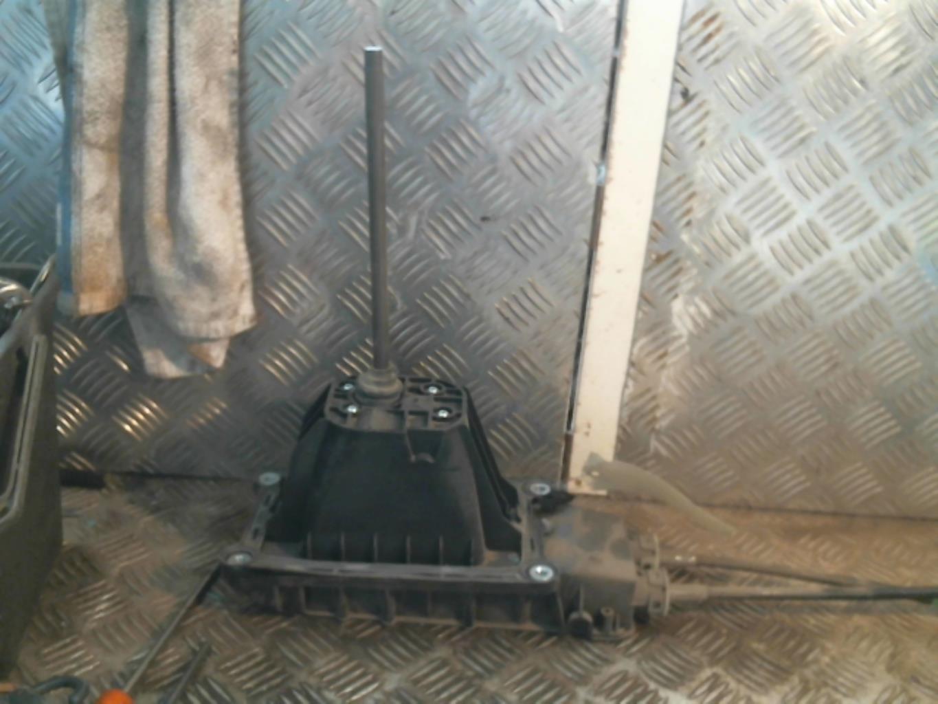 Levier de vitesses RENAULT CLIO 4 PHASE 1 Diesel - 1