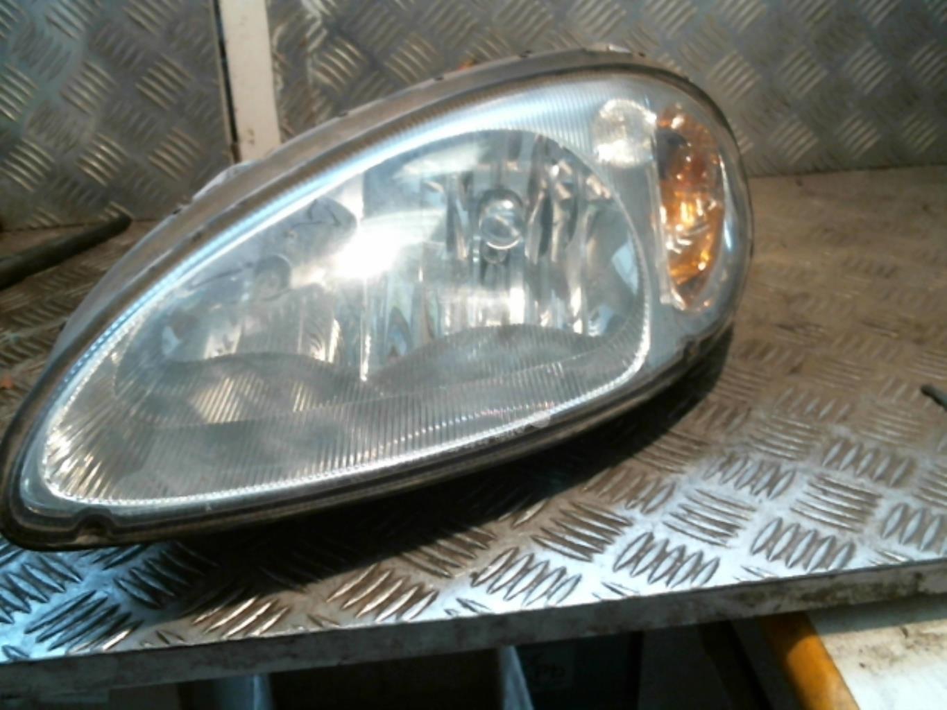 Gruppo ottico anteriore principale sinistro (luci)(faro) CHRYSLER PT CRUISER PHASE 1 BREAK Gasolina - 1