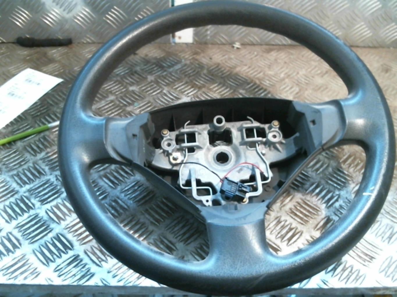 Volant PEUGEOT 207 PHASE 1 Diesel - 1