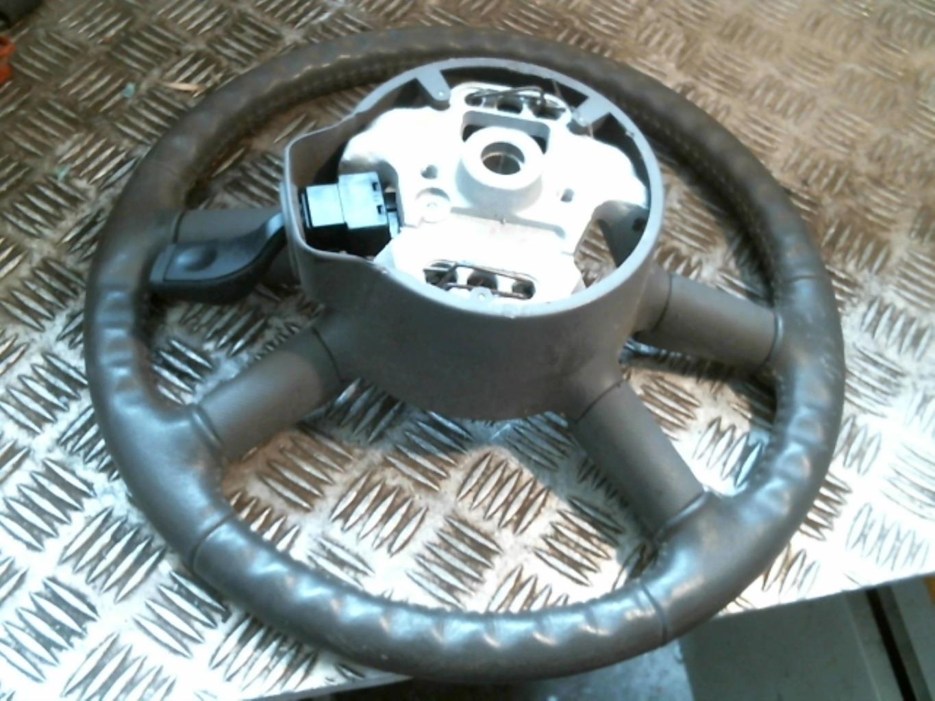 Volante CHRYSLER PT CRUISER PHASE 1 BREAK Gasolina - 1