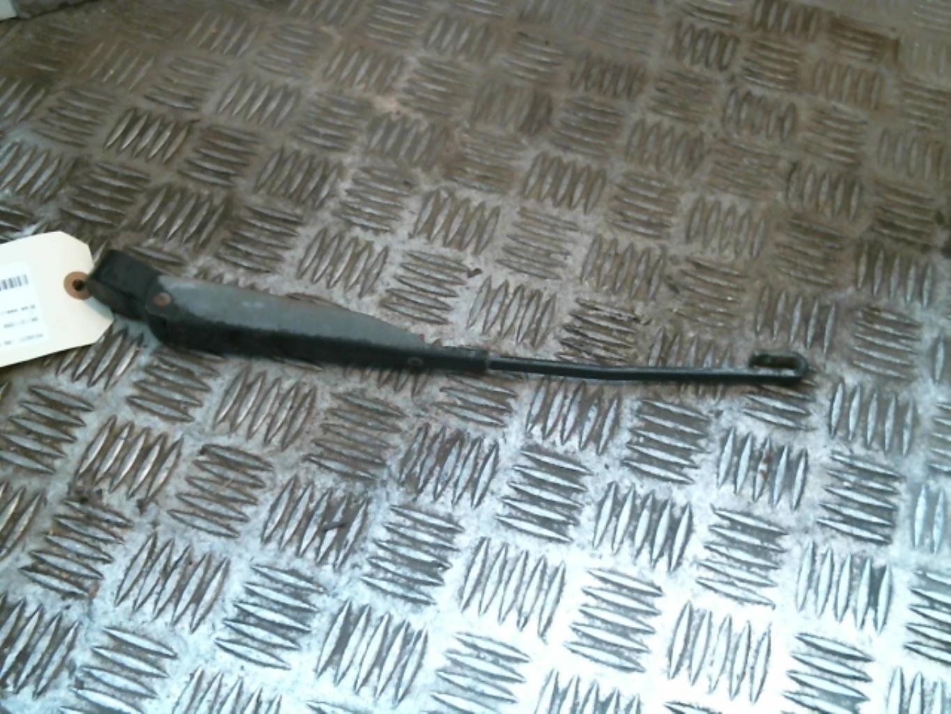 Braccio tergicristallo posteriore PEUGEOT 106 PHASE 2 Gasolina - 1