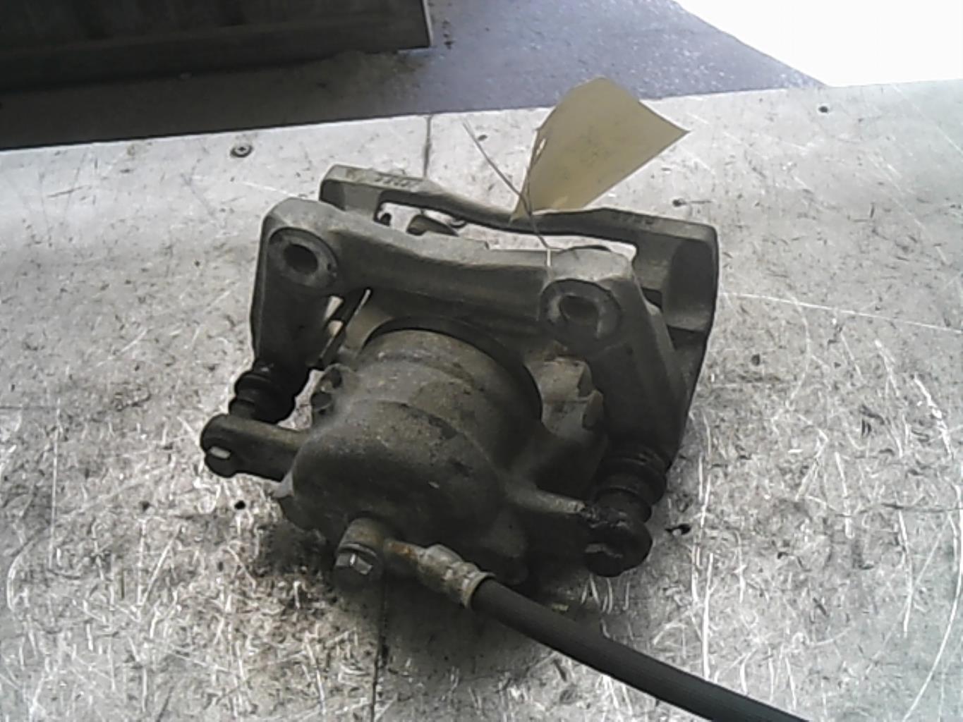 Pinza freni anteriore sinistra NISSAN MICRA 5 Diésel - 1