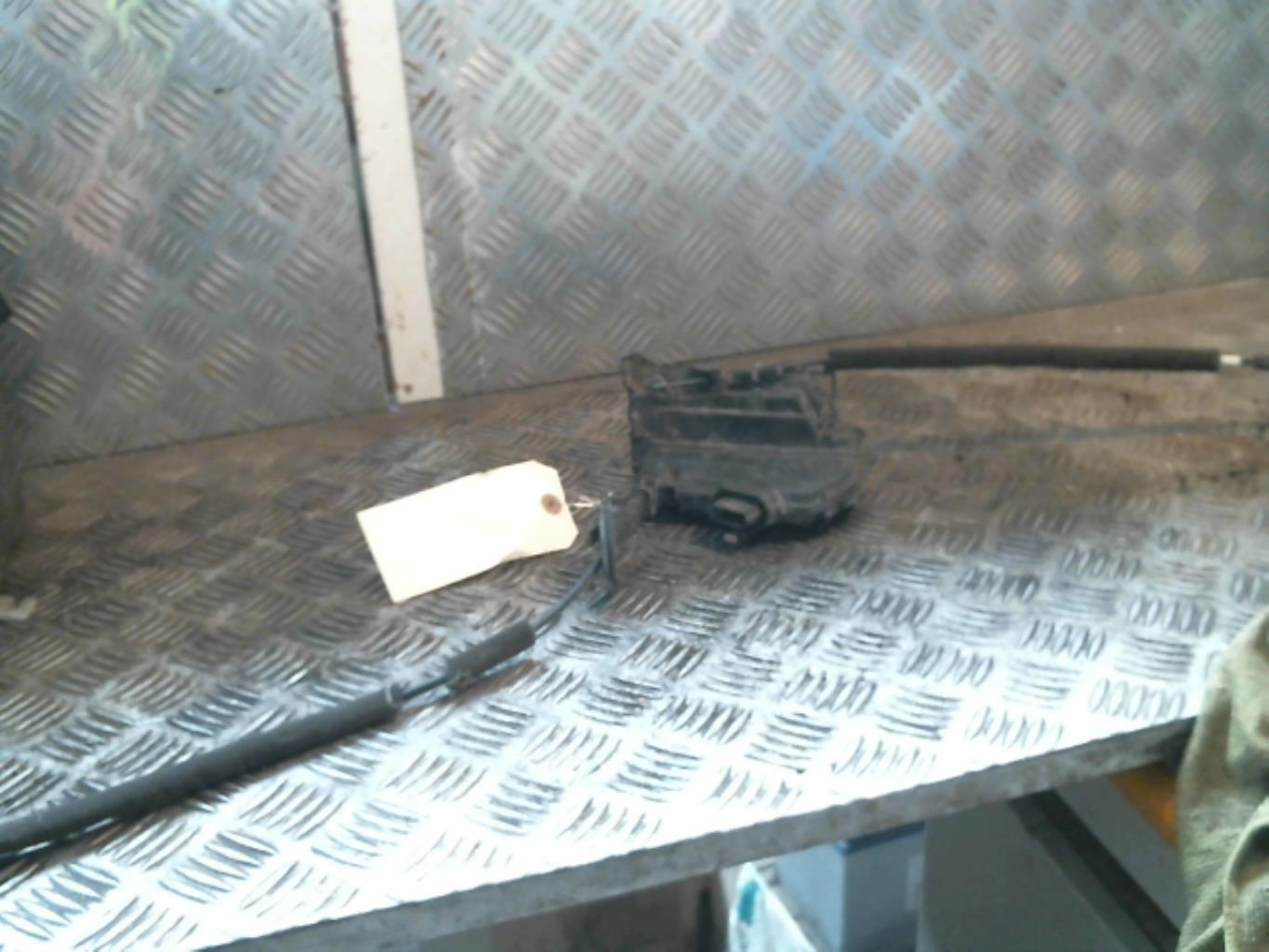 Chiusura centralizzata anteriore destra RENAULT TWINGO 3 Gasolina - 1
