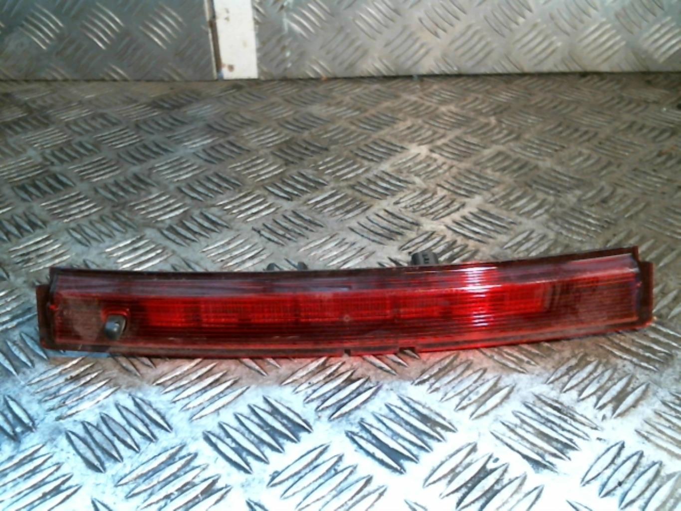 Luce stop centrale NISSAN MICRA 5 Diésel - 1