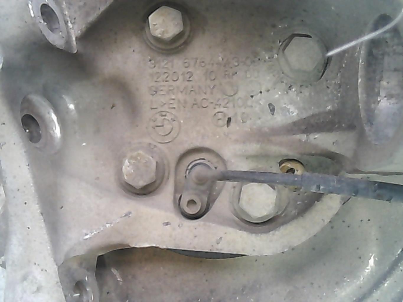 Fusee avant gauche BMW SERIE 1 E87 PHASE 1 Diesel - 1