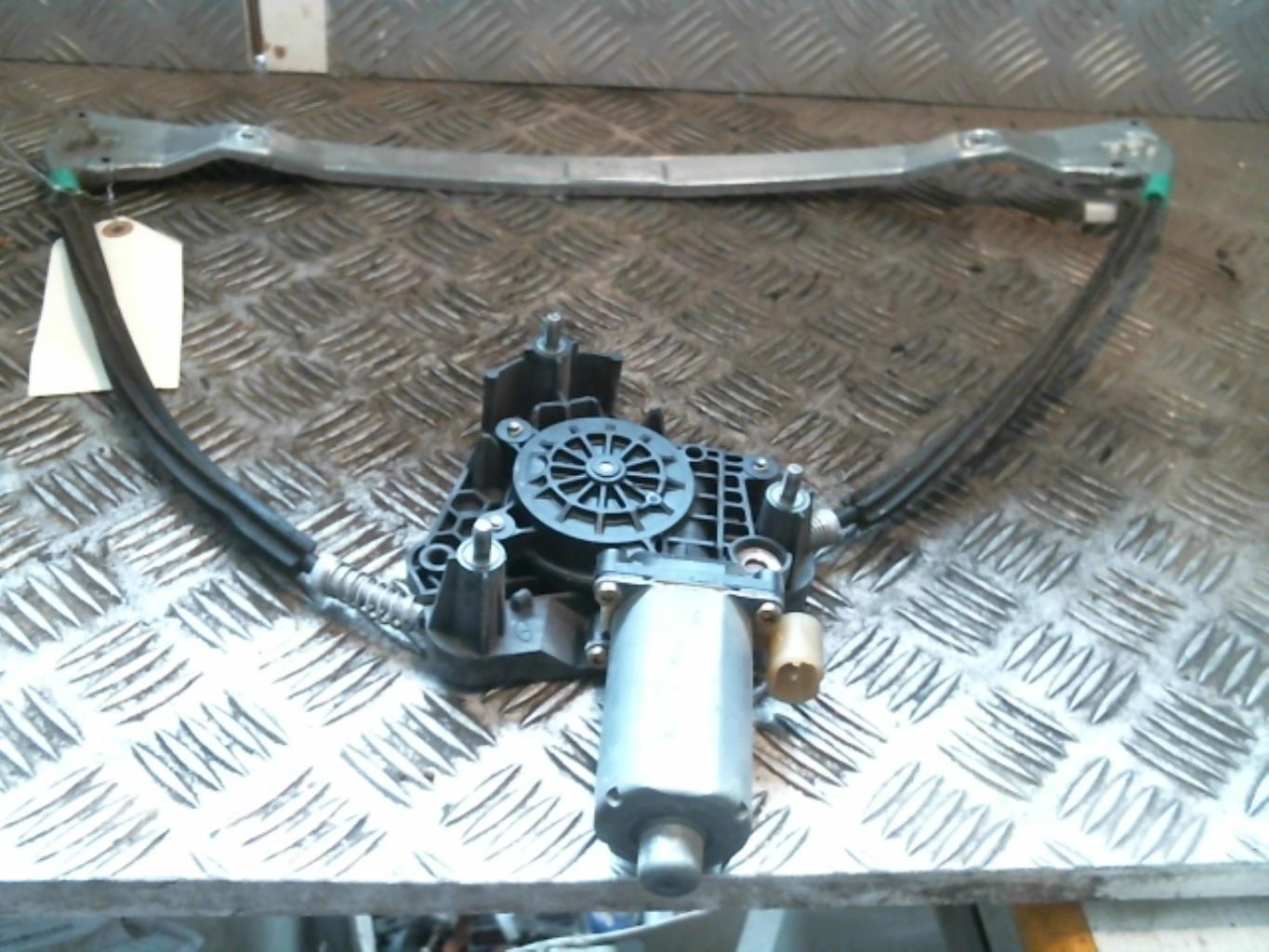 Alzacristalli elettrico anteriore sinistro RENAULT CLIO 2 PHASE 1 Gasolina - 1