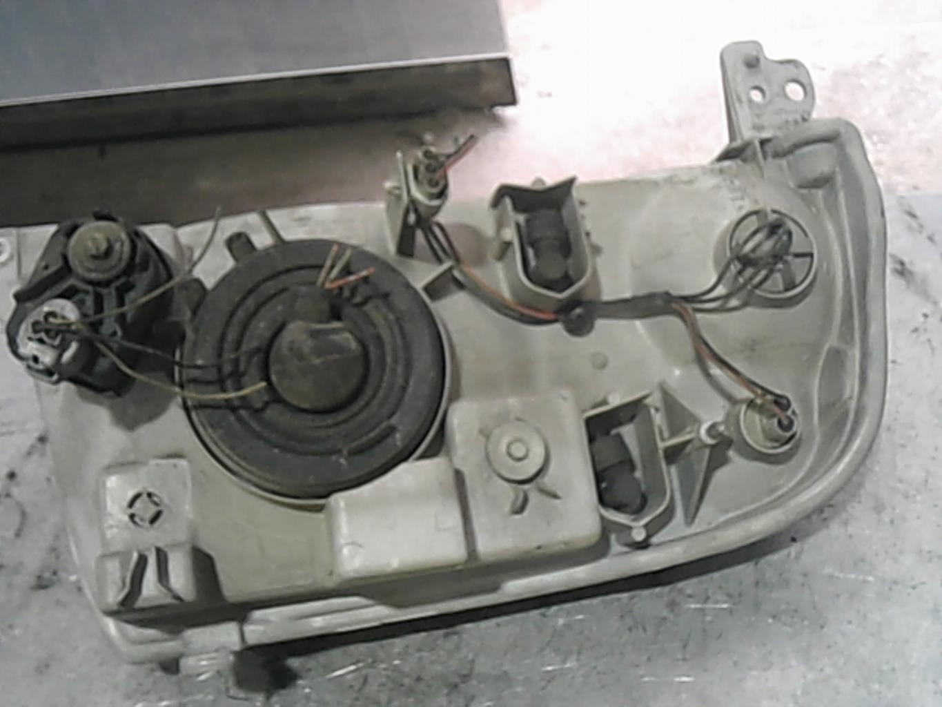 Gruppo ottico anteriore principale sinistro (luci)(faro) SUZUKI GRAND VITARA 1 Diésel - 1