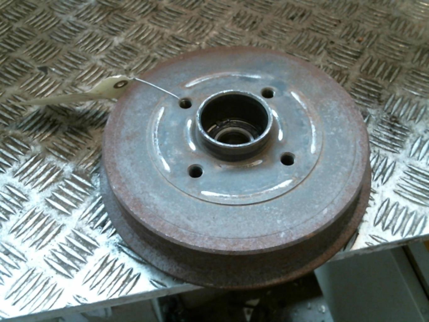 Tamburo posteriore sinistro RENAULT CLIO 2 PHASE 1 Gasolina - 1