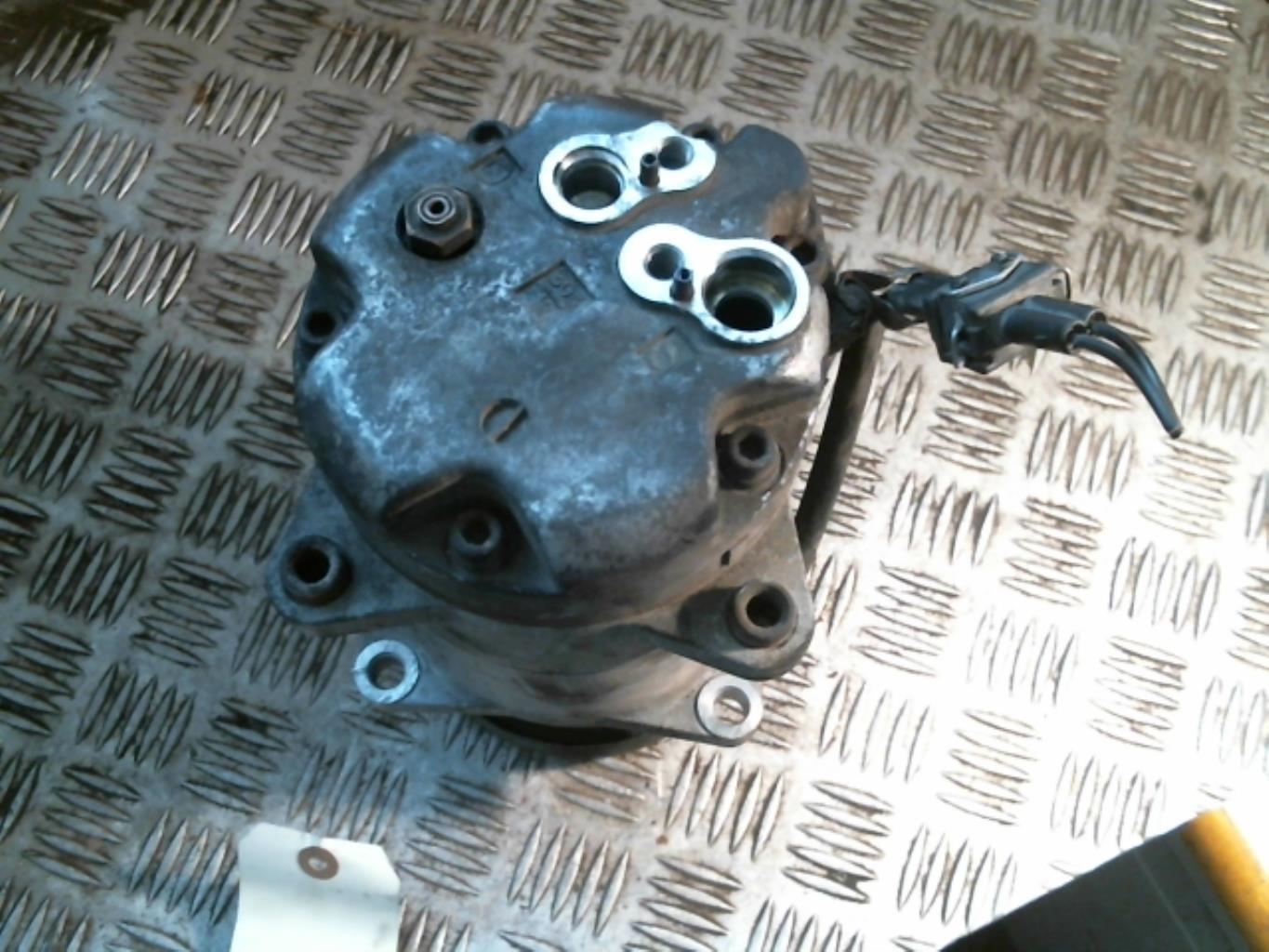 Compresseur clim AUDI A3 1 PHASE 1 Essence - 1