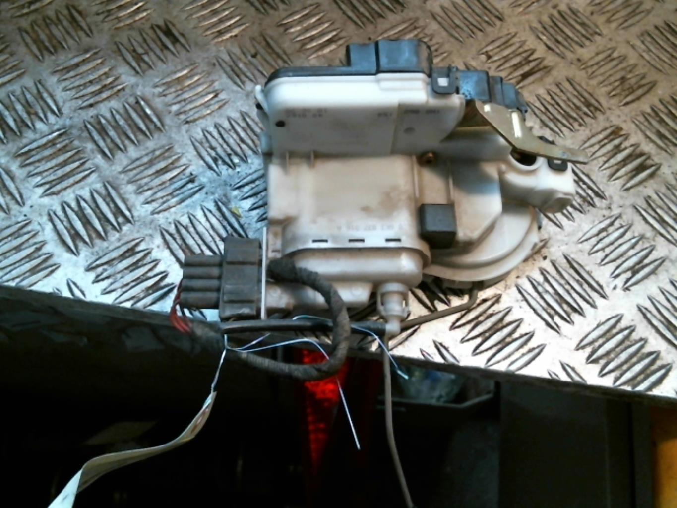 Chiusura centralizzata anteriore destra SEAT IBIZA 2 PHASE 2 Diésel - 1