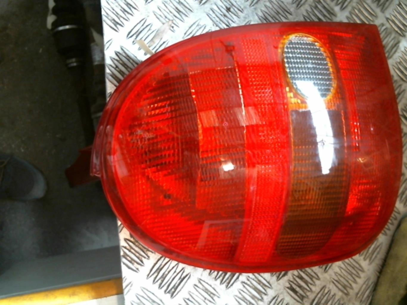 Fanale posteriore principale sinistro (luci) OPEL CORSA B PHASE 2 Gasolina - 1