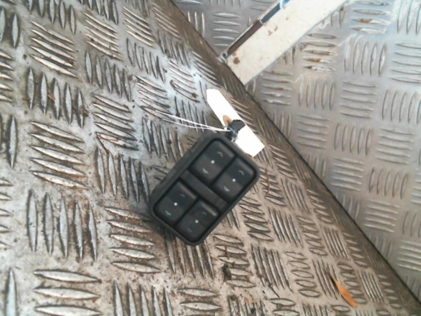 Interrupteur de leve vitre OPEL ASTRA G Essence - 1