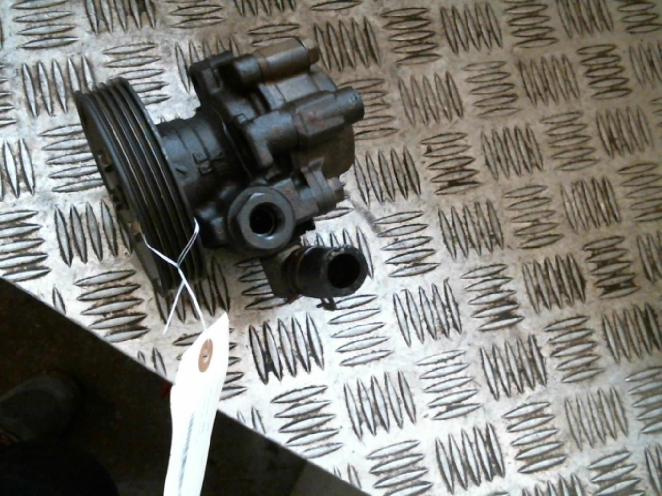 Pompe de direction RENAULT CLIO 2 PHASE 1 Essence - 1