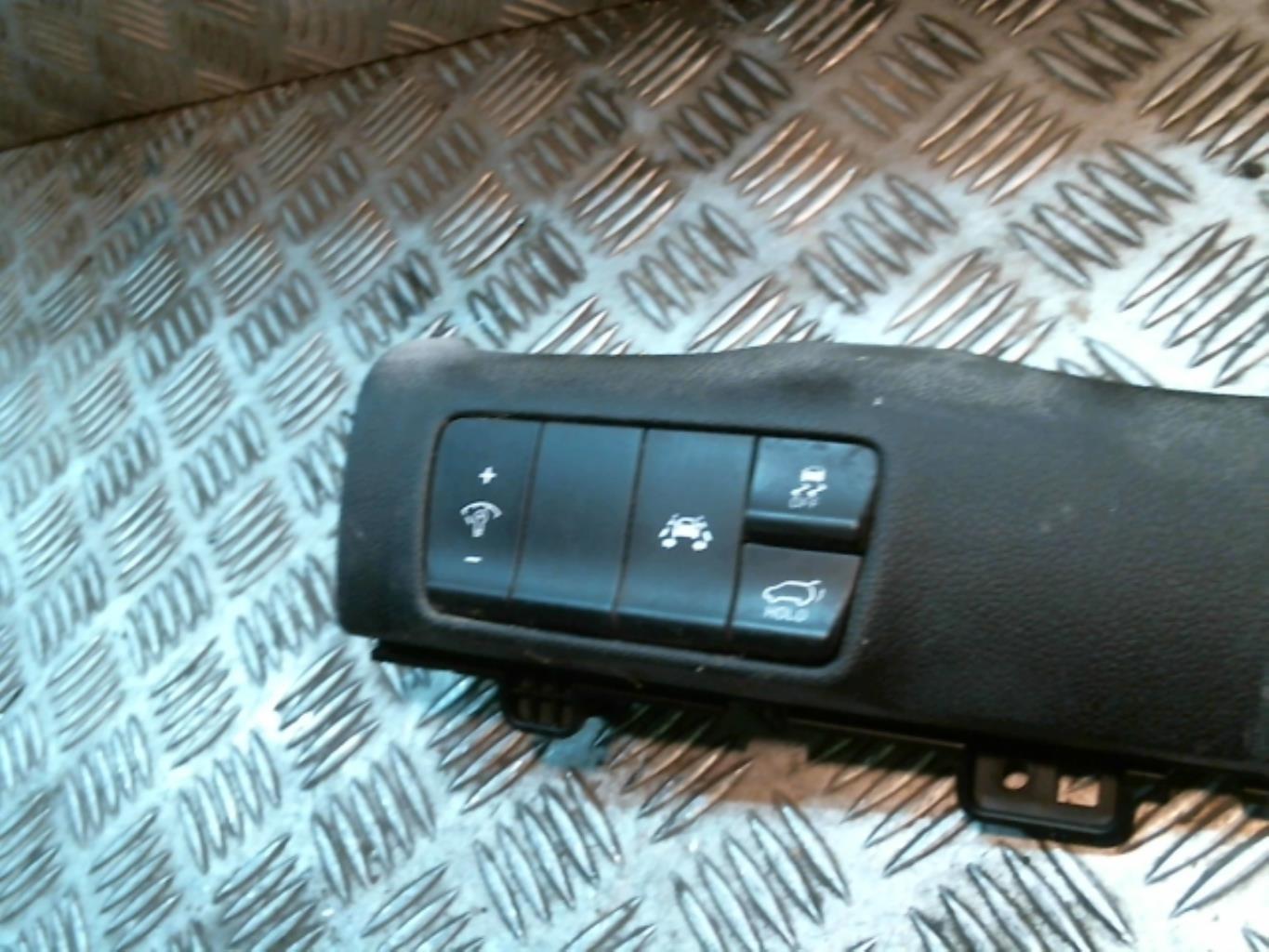 Bouton/Interrupteur KIA SPORTAGE 4 Diesel - 1