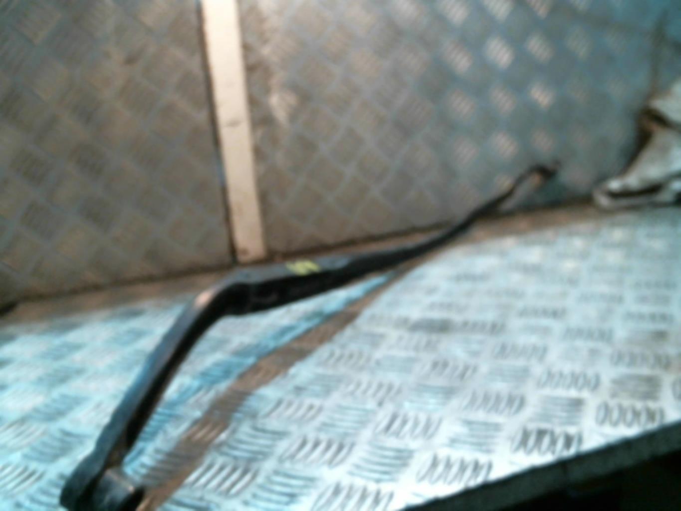 Braccio tergicristallo anteriore destro KIA SPORTAGE 4 Diésel - 1