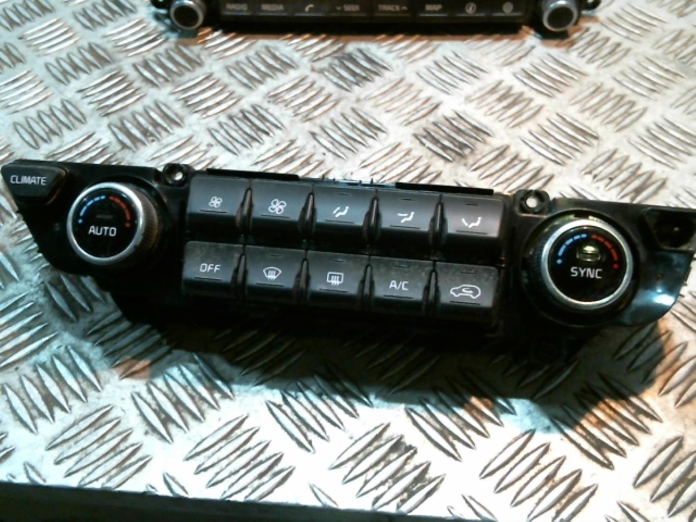 Commande chauffage KIA SPORTAGE 4 Diesel - 1