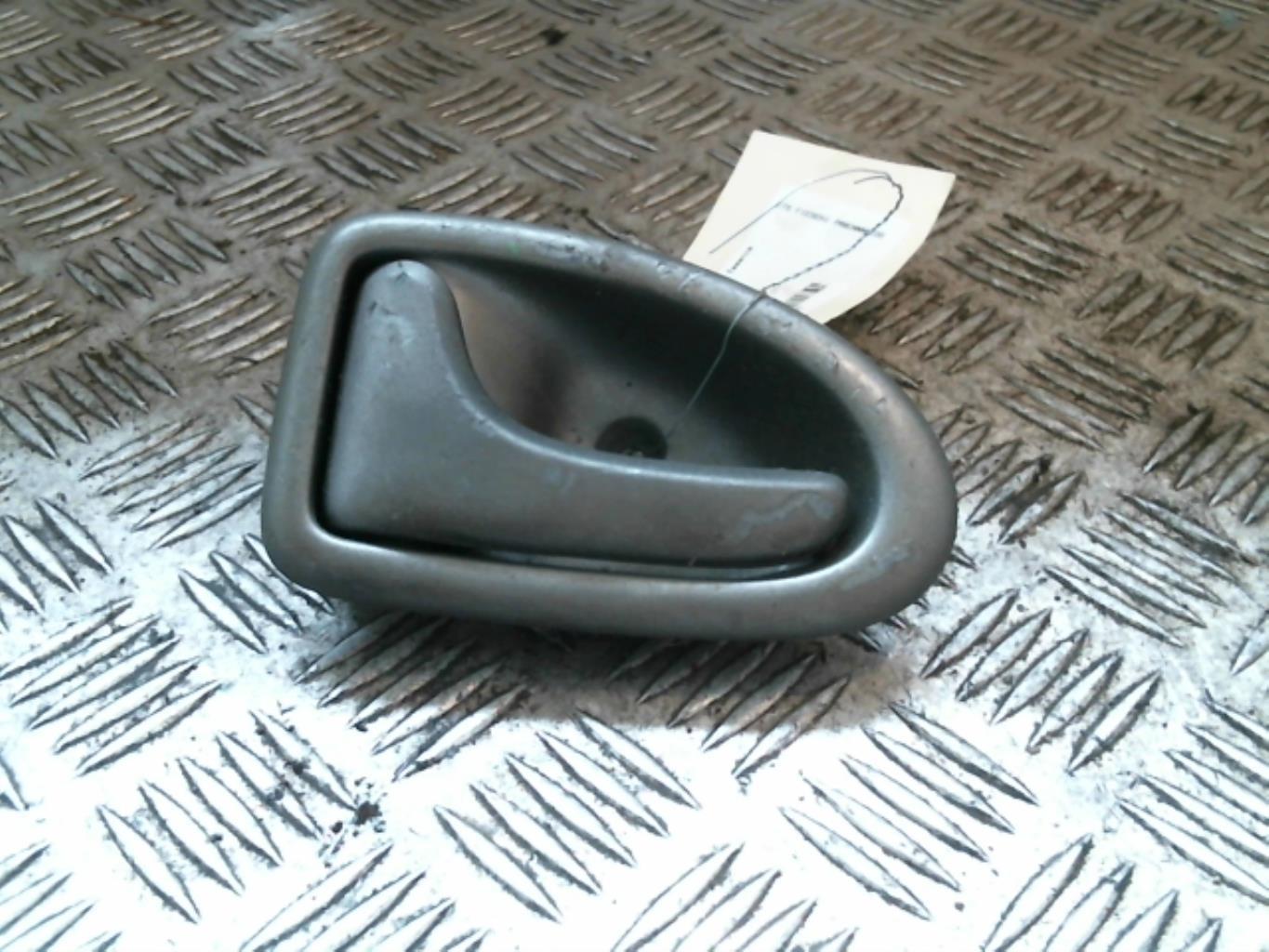 Maniglia interna posteriore sinistra RENAULT SCENIC 1 PHASE 2 Gasolina - 1