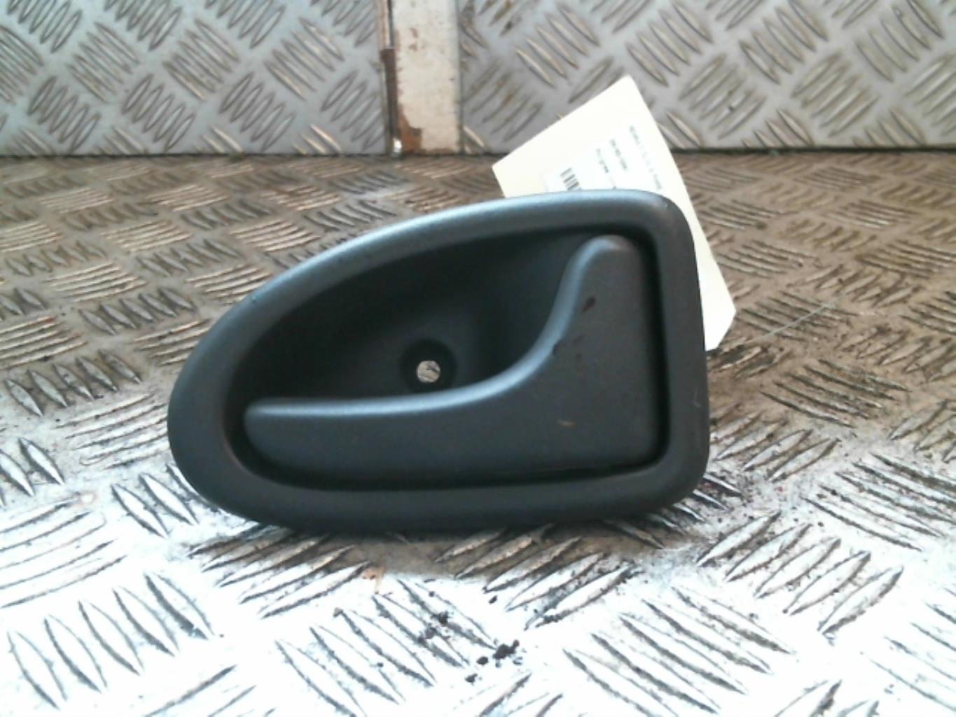 Maniglia interna posteriore destra RENAULT CLIO 2 PHASE 1 Gasolina - 1