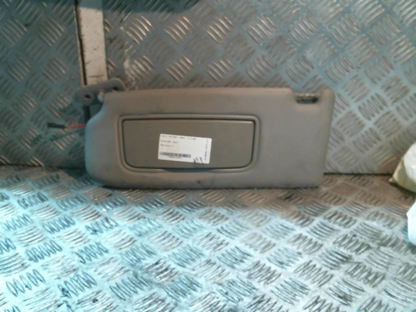 Visiera parasole sinistra VOLVO V 50 PHASE 1 BREAK Diésel - 1