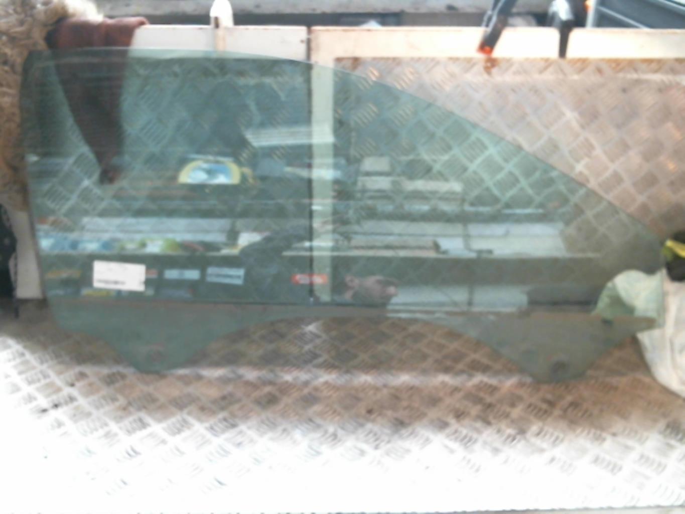 Vitre avant droit AUDI A3 2 PHASE 1 Essence - 1