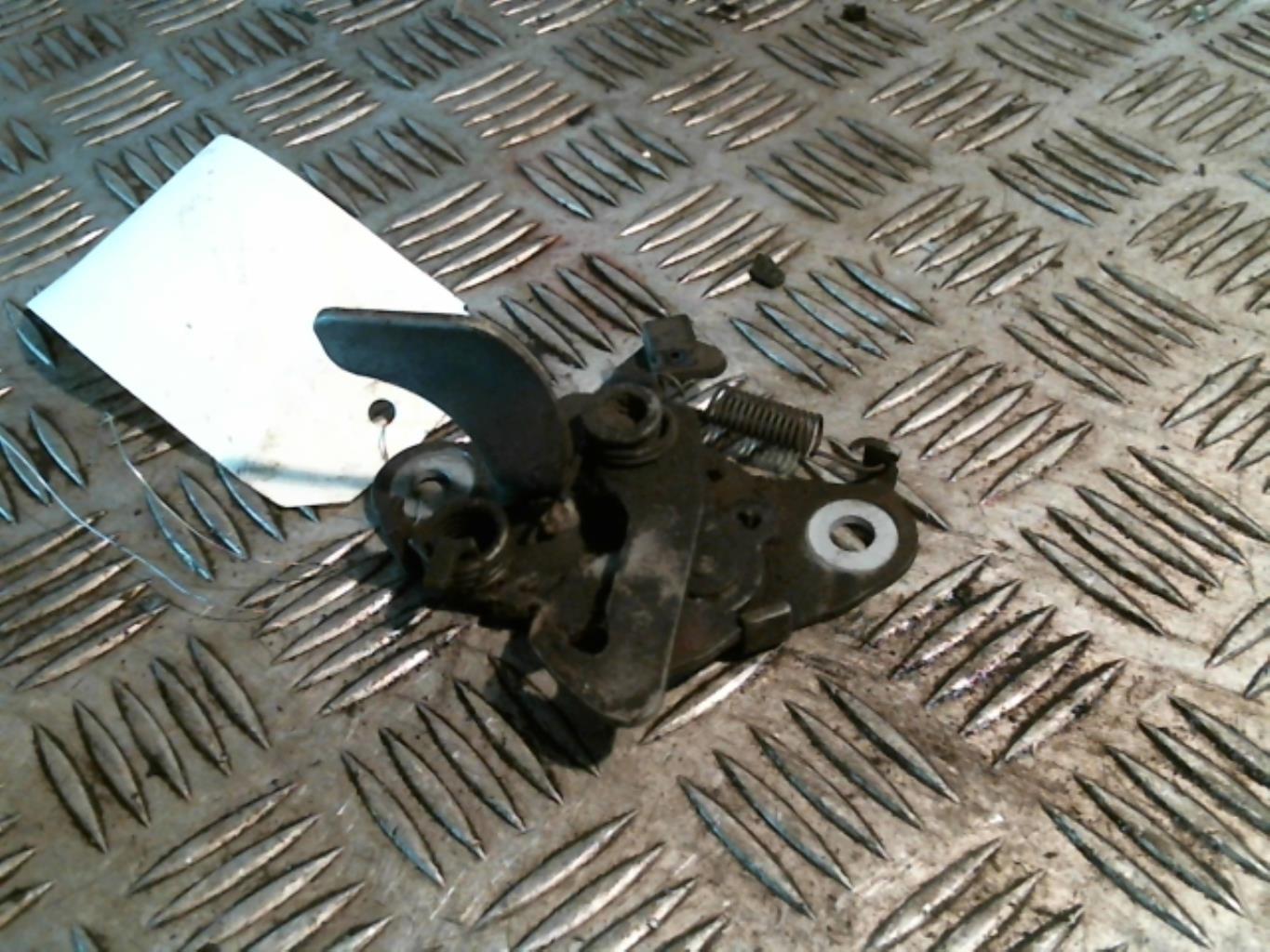 Fermeture de capot PEUGEOT 206 PHASE 1 Essence - 1