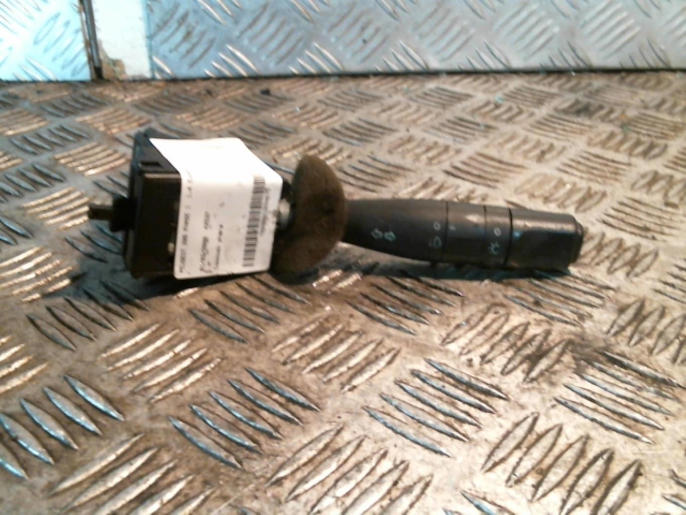 Commodo phare PEUGEOT 206 PHASE 1 Essence - 1